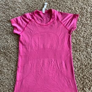 Lululemon size 6